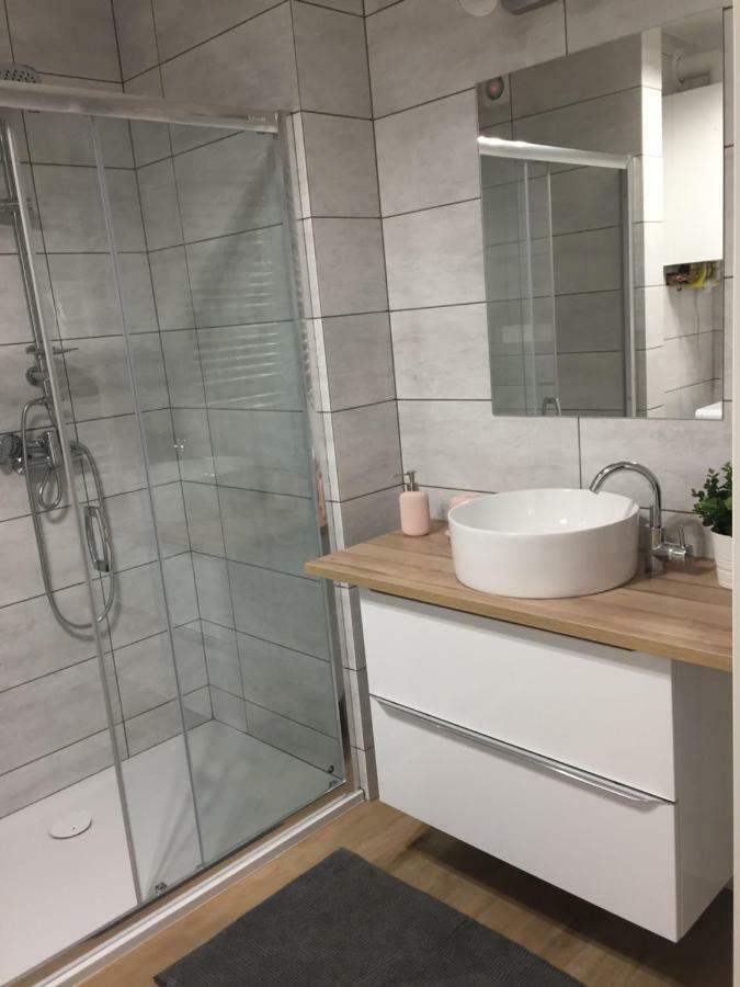 Apartament Julek Klimatyzowany Освиенцим Екстериор снимка